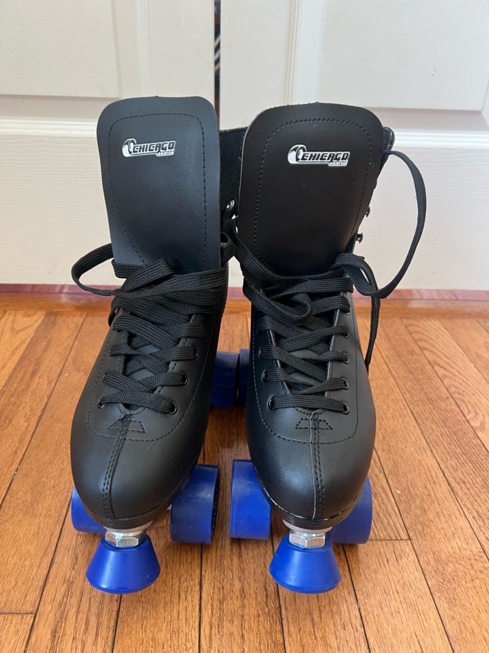 Chicago Wheels Men’s Black Roller Skates with Blue Wheels - Brand New with Box